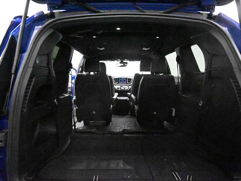 Used 2019 Chrysler Pacifica Touring-L Plus w/ Advanced Safetytec Group FWD image 19
