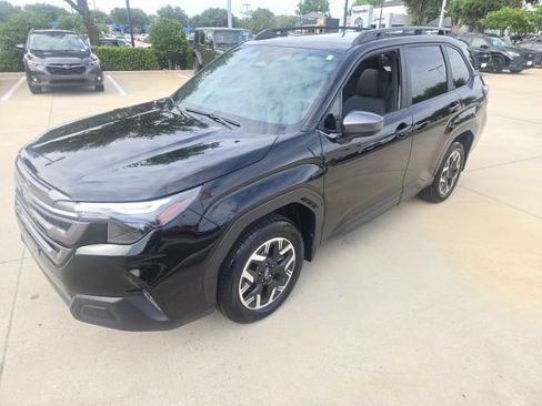 Used 2026 Subaru Forester Premium AWD/4WD image 6