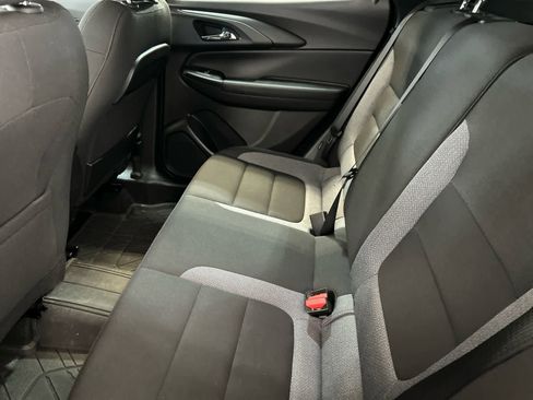 Used 2024 Chevrolet TrailBlazer LT w/ LT Cold Weather Package AWD/4WD image 5