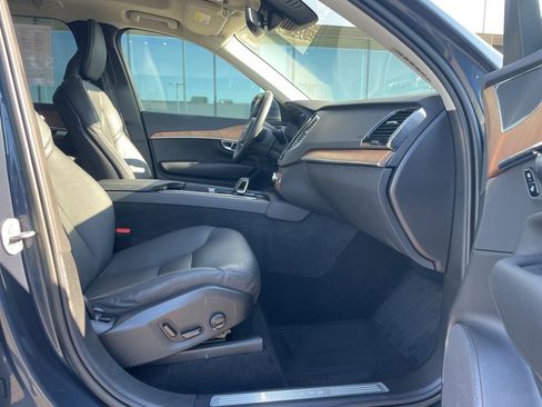 Certified 2023 Volvo XC90 B6 Plus image 16