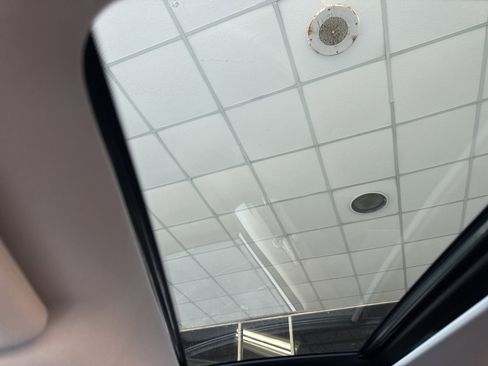 Used 2018 Nissan Rogue SL w/ Premium Package AWD/4WD image 27