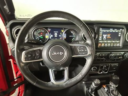 Used 2023 Jeep Wrangler Unlimited Sahara w/ Cold Weather Group AWD/4WD image 14