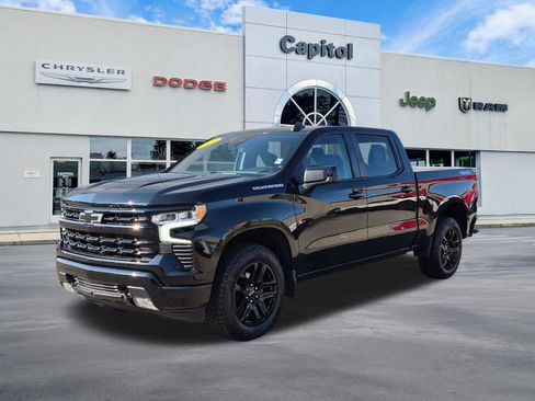 Used 2022 Chevrolet Silverado 1500 RST AWD/4WD image 7