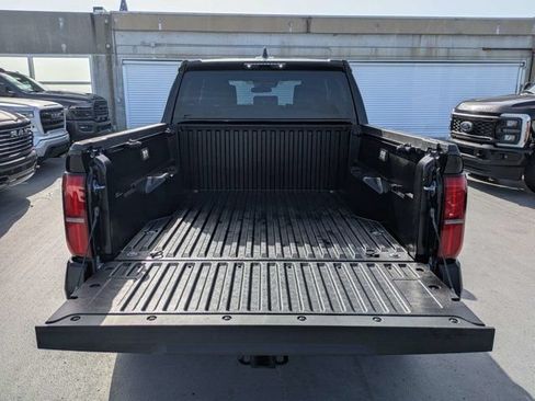 Used 2025 Toyota Tacoma SR AWD/4WD image 12