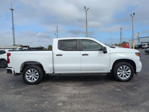 Certified 2023 Chevrolet Silverado 1500 Custom image 3