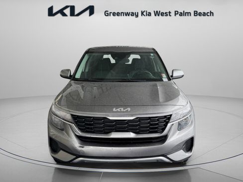 Used 2022 Kia Seltos LX AWD/4WD image 2