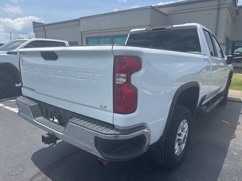 Used 2023 Chevrolet Silverado 2500 LT w/ Convenience Package AWD/4WD image 4