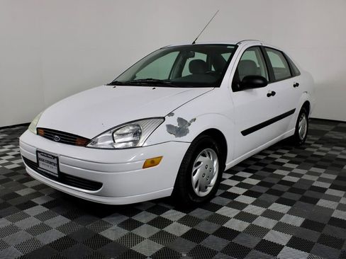 Used 2002 Ford Focus LX image 3