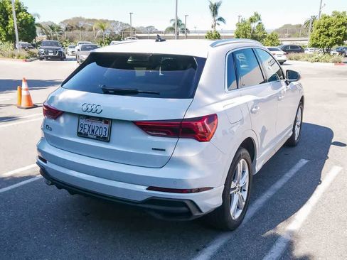 Used 2023 Audi Q3 2.0T Premium Plus w/ Premium Plus Package image 9