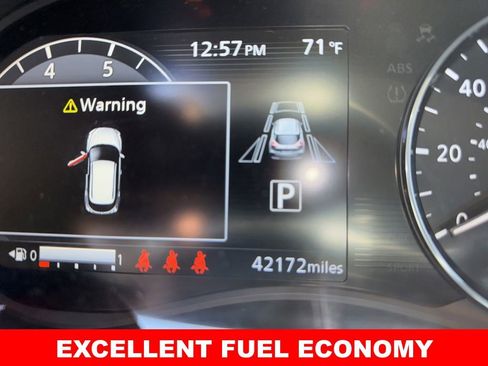 Used 2022 Nissan Kicks SV FWD image 5