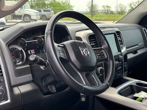 Used 2017 RAM 1500 Lone Star RWD image 9
