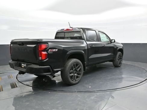New 2025 Chevrolet Colorado Z71 w/ Technology Package AWD/4WD image 6