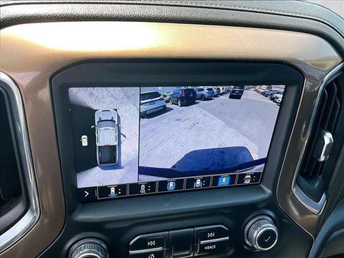 Used 2022 Chevrolet Silverado 2500 High Country w/ Safety Package II AWD/4WD image 23