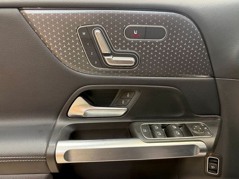 Certified 2026 Mercedes-Benz GLB 250 image 9