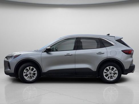Used 2023 Ford Escape Active w/ Tech Pack #1 AWD/4WD image 18
