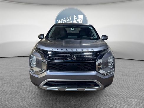 Used 2022 Mitsubishi Outlander SE image 9