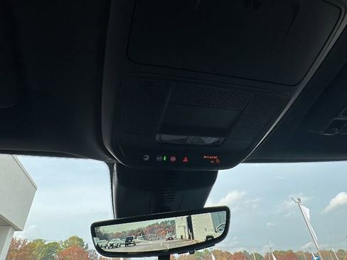 New 2026 Chevrolet Traverse LT w/ Midnight/Sport Edition image 28