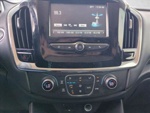 Used 2018 Chevrolet Traverse LS image 13