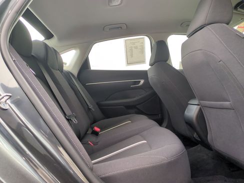 Certified 2025 Hyundai Sonata SE FWD image 12