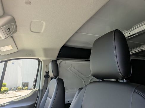 New 2027 Ford Transit 250 Low Roof RWD image 20