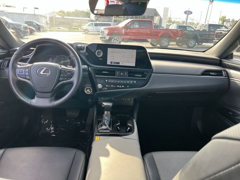 Used 2025 Lexus ES 350 w/ Premium Package FWD image 22