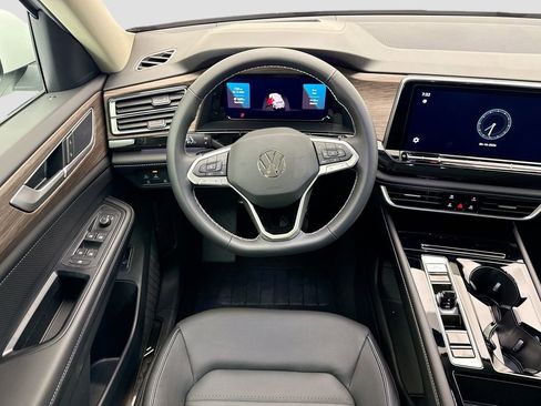 New 2026 Volkswagen Atlas SEL AWD/4WD image 10