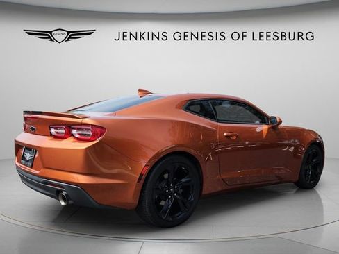 Used 2022 Chevrolet Camaro LT RWD image 4