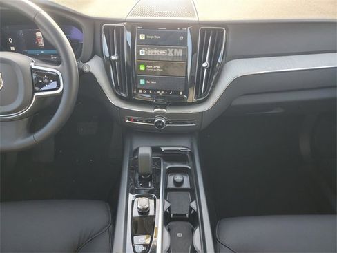 Certified 2025 Volvo XC60 T8 Plus w/ Protection Package Premier image 33