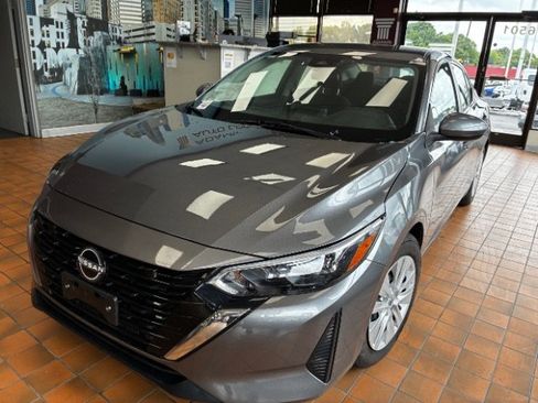Used 2024 Nissan Sentra S FWD image 8