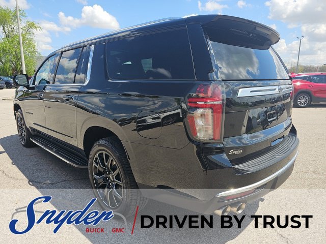 Used 2023 Chevrolet Suburban High Country AWD/4WD image 5