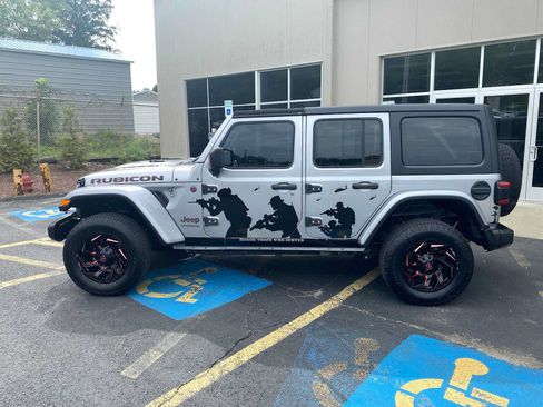 Used 2021 Jeep Wrangler Unlimited Rubicon AWD/4WD image 13