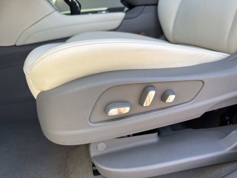 Certified 2023 Cadillac XT5 Premium Luxury w/ Technology Package image 19