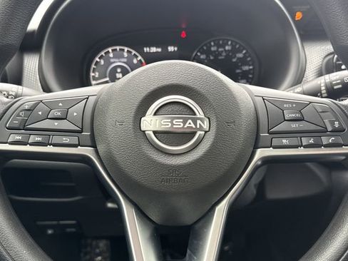 Used 2024 Nissan Kicks SV image 14