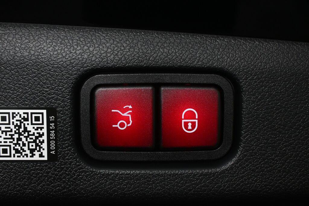 Certified 2026 Mercedes-Benz E 450 4MATIC Sedan image 29