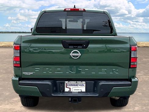 Used 2025 Nissan Frontier SV w/ SV Convenience Package RWD image 7