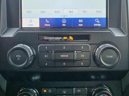 Used 2020 Ford F150 XLT w/ Equipment Group 302A Luxury AWD/4WD image 21