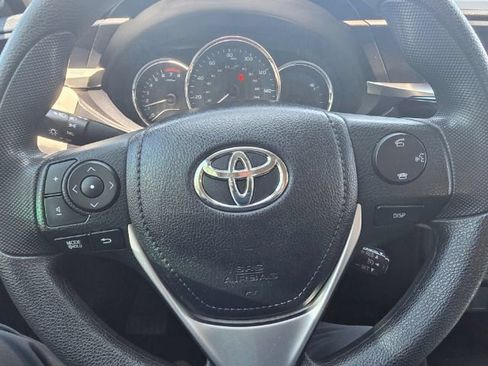 Used 2016 Toyota Corolla LE FWD image 8