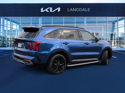 Used 2022 Kia Sorento SX image 4