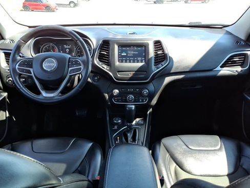 Used 2019 Jeep Cherokee Latitude Plus w/ Comfort/Convenience Group AWD/4WD image 15