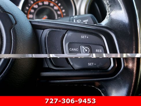 Used 2021 Jeep Gladiator Sport AWD/4WD image 17