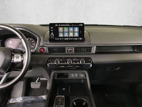 Used 2023 Honda Pilot EX-L image 16