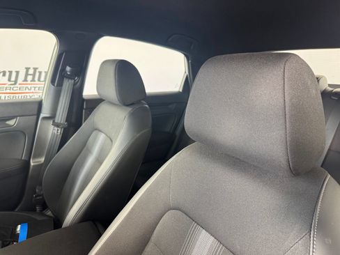 Used 2023 Honda Civic Sport image 10