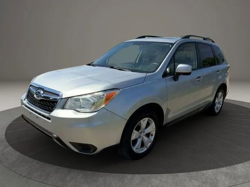 Used 2015 Subaru Forester 2.5i Premium w/ All-Weather Package AWD/4WD image 3