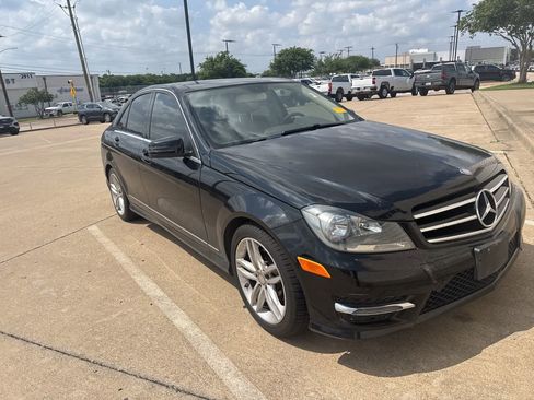 Used 2014 Mercedes-Benz C 250 Sedan image 3