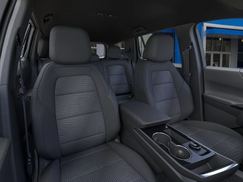 New 2026 Chevrolet Equinox LT w/ Safety and Technology Package FWD image 24