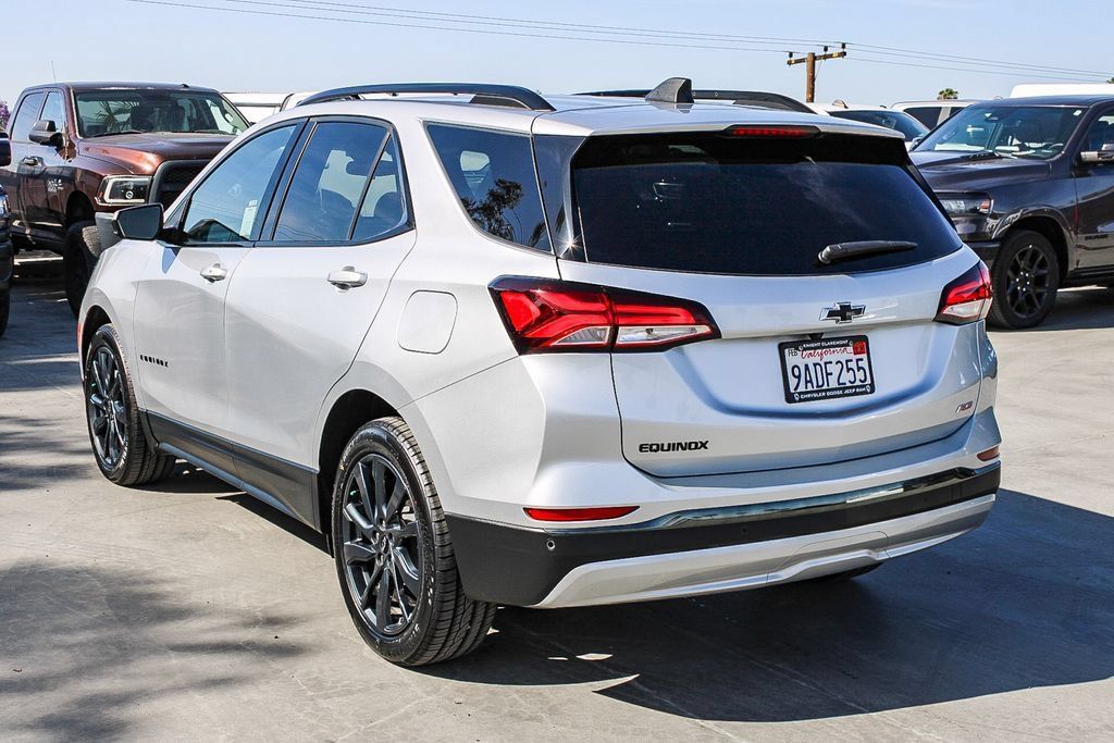 Used 2022 Chevrolet Equinox RS FWD image 7
