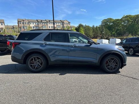 New 2026 Ford Explorer ST image 8