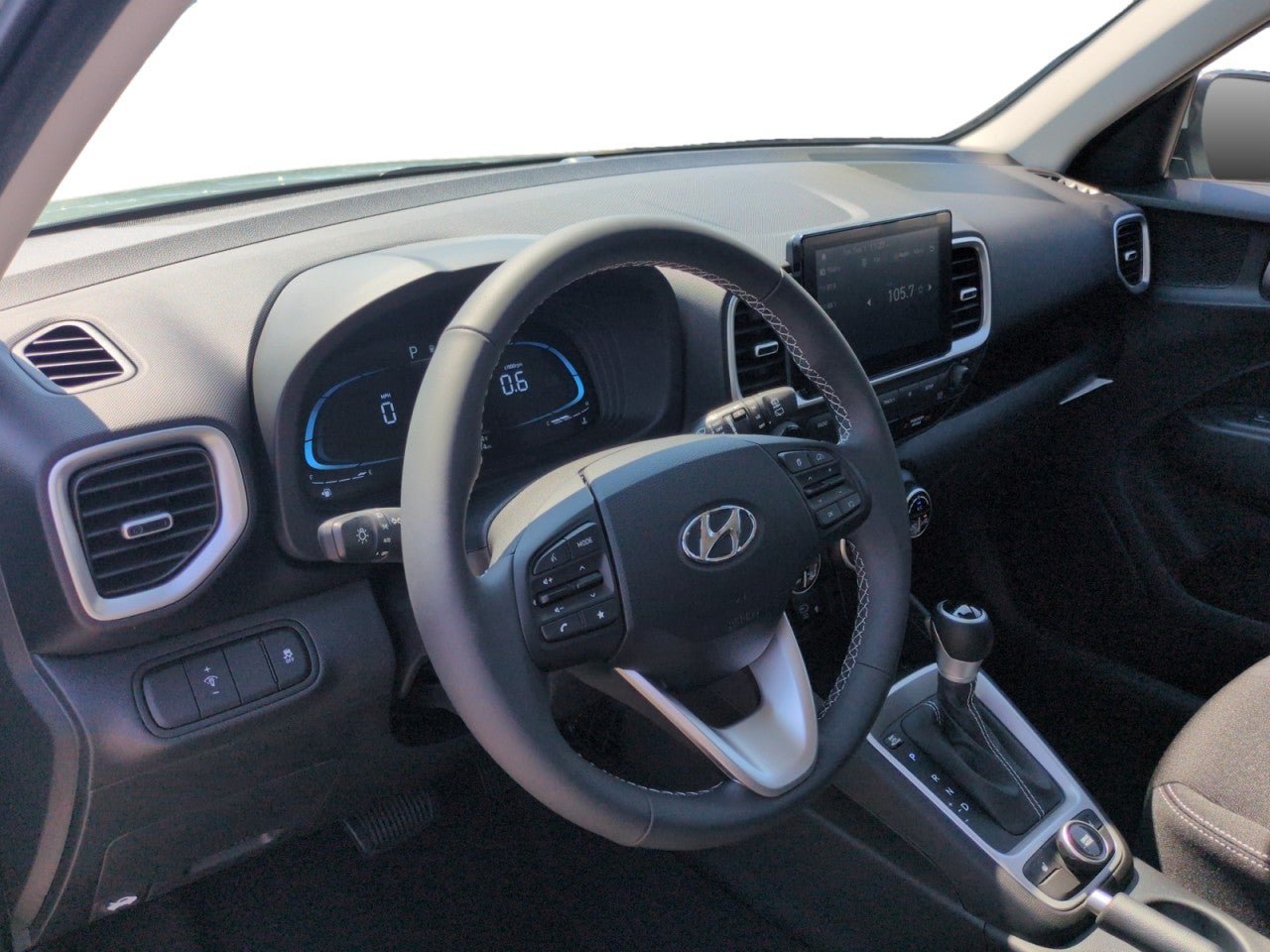 New 2026 Hyundai Venue SEL FWD image 15