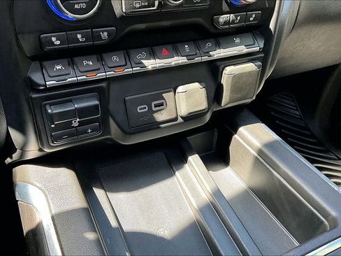 Used 2020 Chevrolet Silverado 1500 LTZ w/ LTZ Premium Package image 16