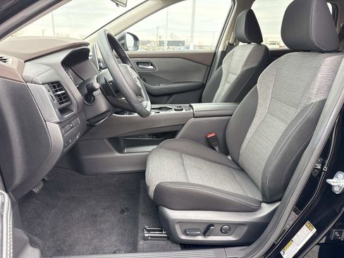 Used 2023 Nissan Rogue SV image 23